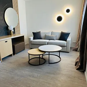 https://akropolis-hotel.com-bavaria.com